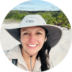 Galapagos Naturalist Guide: Cristina Rivadeneira